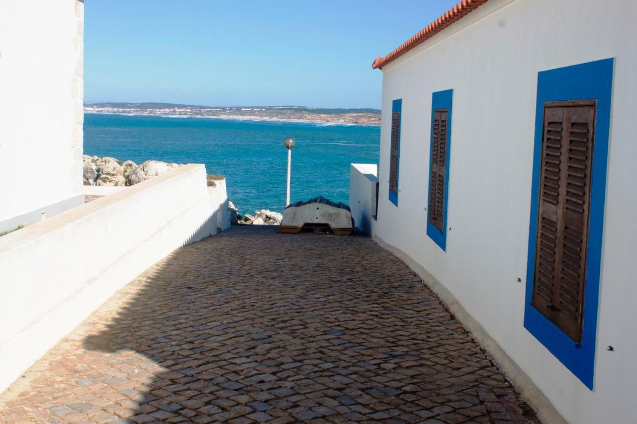 Friendly Peniche Apartment Luaran gambar
