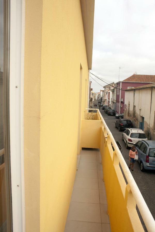 Friendly Peniche Apartment Luaran gambar
